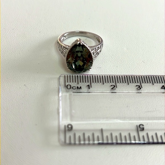 Sterling Silver Pear Shaped Gemstone Antique Style Ring - Picture 7 of 13